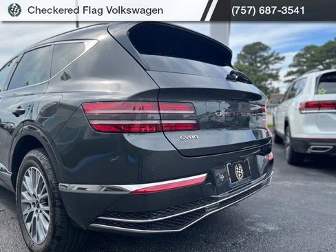 Used 2025 Genesis GV80 2.5T Standard AWD/4WD image 9