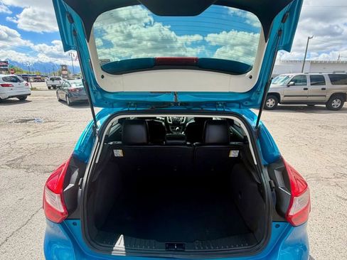 Used 2014 Ford Focus SE w/ Equipment Group 201A FWD image 22