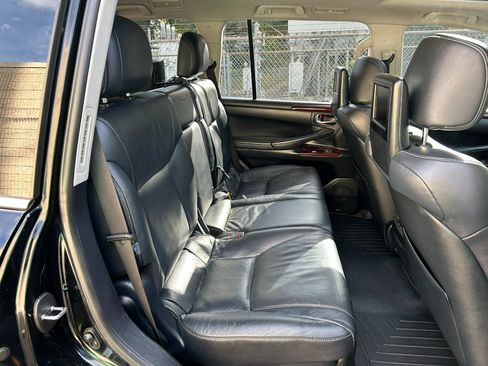 Used 2015 Lexus LX 570 4WD image 20