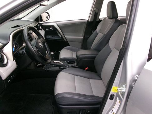 Used 2013 Toyota RAV4 Limited AWD/4WD image 15