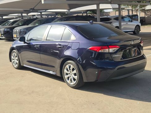 Used 2024 Toyota Corolla LE FWD image 5