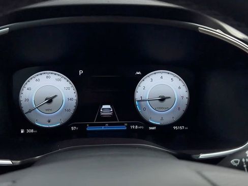 Used 2022 Hyundai Santa Fe Calligraphy image 26