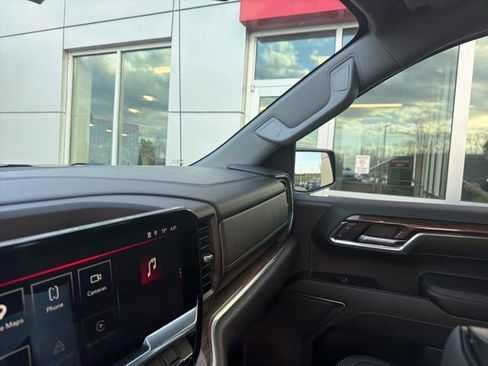 Used 2023 GMC Sierra 1500 Elevation image 9