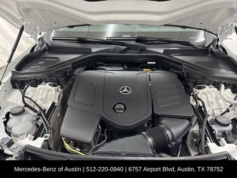 Certified 2025 Mercedes-Benz GLC 300 image 32