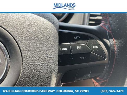 Used 2021 Jeep Grand Cherokee Laredo AWD/4WD image 29