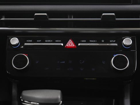 Used 2025 Hyundai Tucson SEL image 15