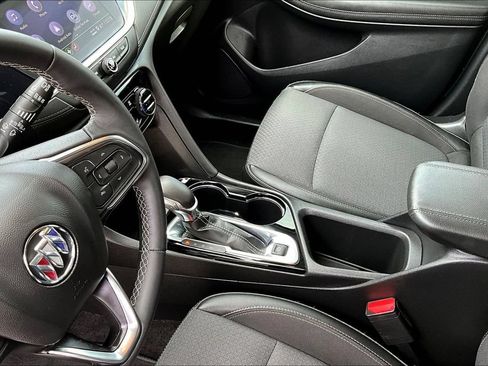 Used 2022 Buick Encore GX Select w/ Sport Touring Package FWD image 19