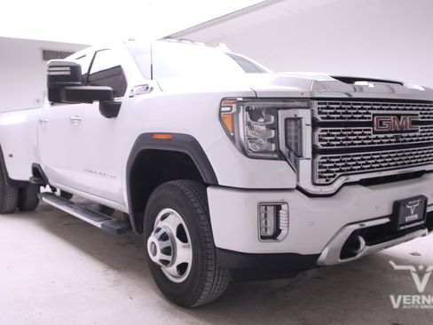 Used 2020 GMC Sierra 3500 Denali w/ Denali Ultimate Package image 6