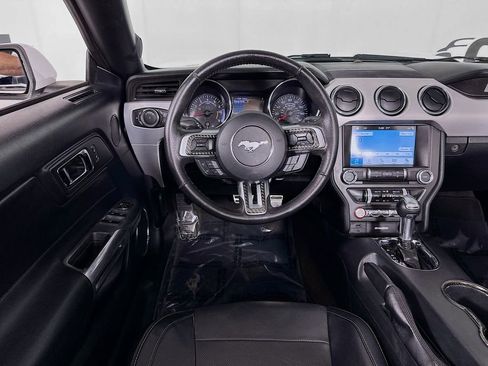 Used 2016 Ford Mustang Premium image 25