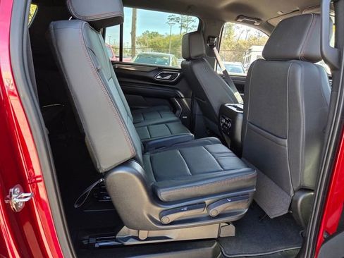 Used 2023 Chevrolet Suburban RST image 24
