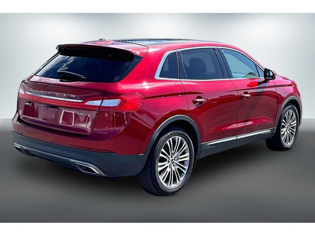 Used 2016 Lincoln MKX Reserve w/ Equipment Group 102A AWD/4WD image 6