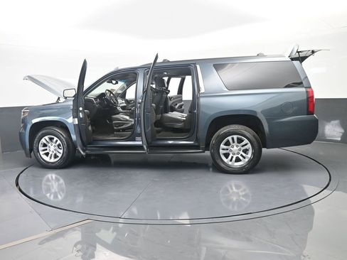 Used 2020 Chevrolet Suburban LT RWD image 86