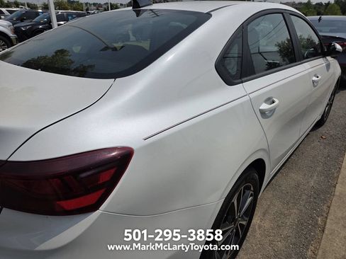 Used 2024 Kia Forte LXS FWD image 10