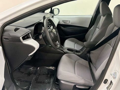 Used 2026 Toyota Corolla SE FWD image 13
