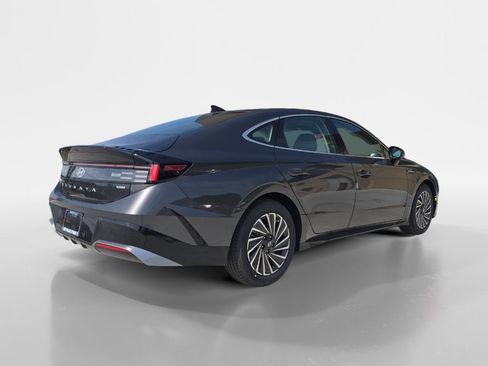 New 2025 Hyundai Sonata SEL image 3