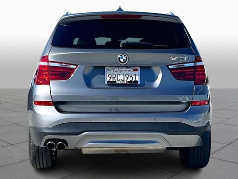 Used 2017 BMW X3 xDrive28i image 4