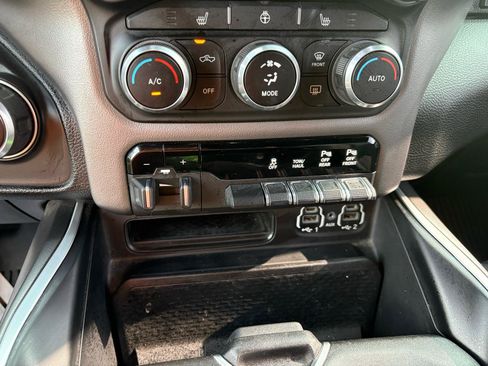 Used 2022 RAM 1500 Big Horn w/ Night Edition AWD/4WD image 30