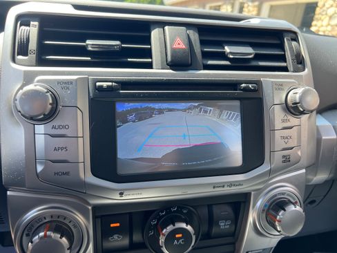 Used 2019 Toyota 4Runner SR5 Premium AWD/4WD image 17