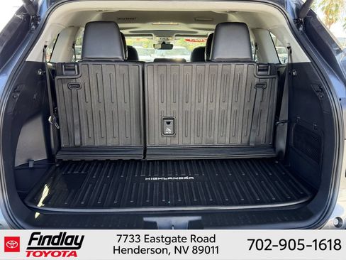 Certified 2025 Toyota Highlander XLE AWD/4WD image 19