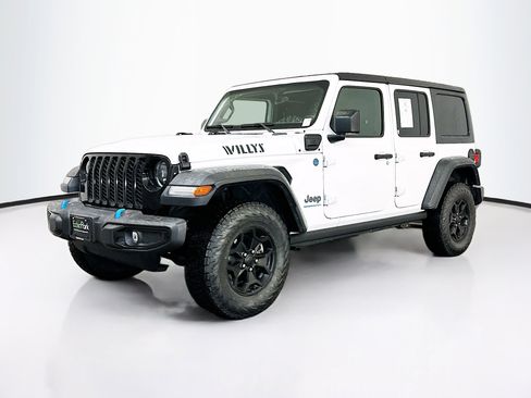 Used 2023 Jeep Wrangler Unlimited w/ Cold Weather Group AWD/4WD image 3