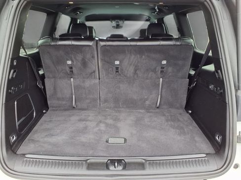 Certified 2024 Jeep Wagoneer Series II w/ Flexible Seating Group AWD/4WD image 27