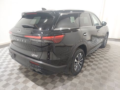 Used 2025 INFINITI QX60 Pure AWD/4WD image 3