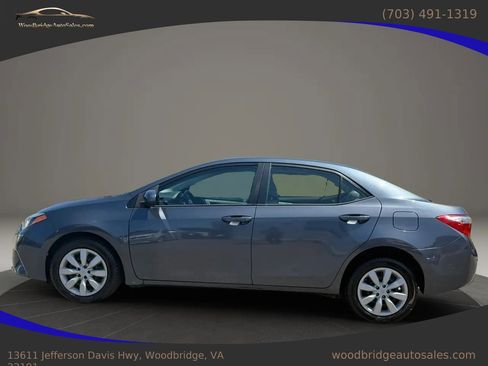 Used 2016 Toyota Corolla LE FWD image 3
