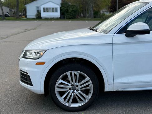Used 2018 Audi Q5 2.0T Premium Plus w/ Premium Plus Package image 4