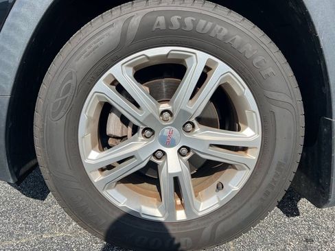 Used 2018 GMC Terrain SLE FWD image 15