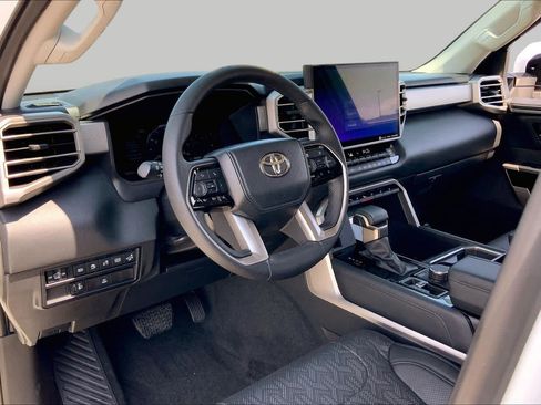 Used 2023 Toyota Tundra Limited w/ Power Package AWD/4WD image 17