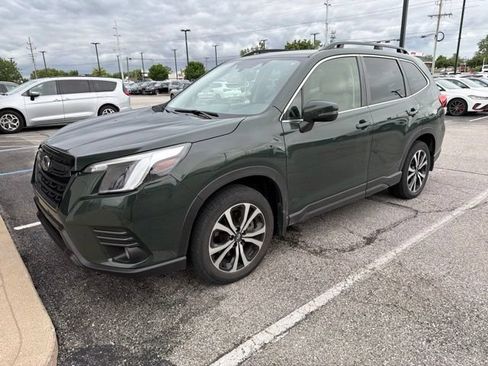Used 2023 Subaru Forester Limited AWD/4WD image 2