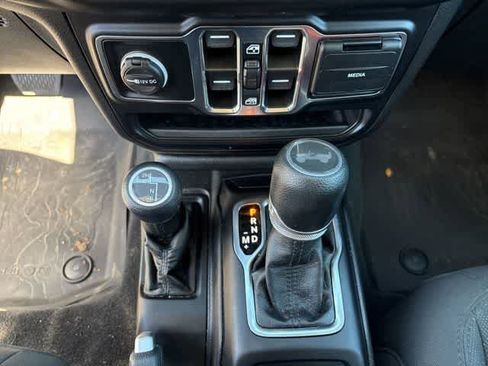 Used 2022 Jeep Wrangler Unlimited Sport S image 20