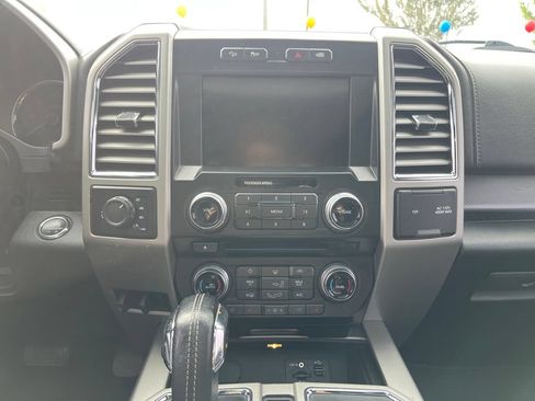 Used 2015 Ford F150 Lariat w/ Equipment Group 502A Luxury AWD/4WD image 24