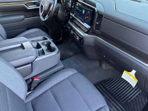 Used 2026 Chevrolet Silverado 1500 LT image 19