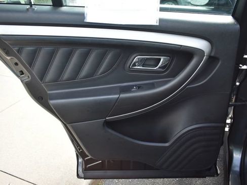 Used 2017 Ford Taurus SEL FWD image 29