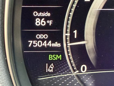 Used 2018 Lexus LS 500 w/ Interior Upgrade Package RWD image 22