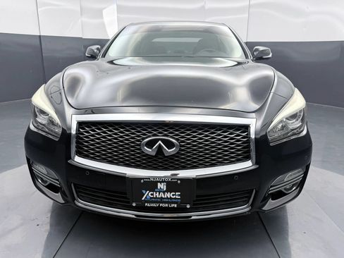 Used 2017 INFINITI Q70 L 3.7 AWD/4WD image 2