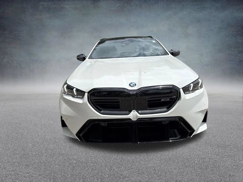 New 2027 BMW M5 Touring AWD/4WD image 8