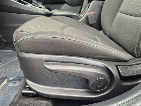 Used 2023 Kia Forte LXS image 13