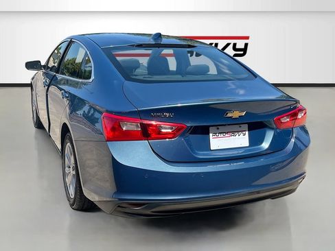 Used 2025 Chevrolet Malibu LT FWD image 5