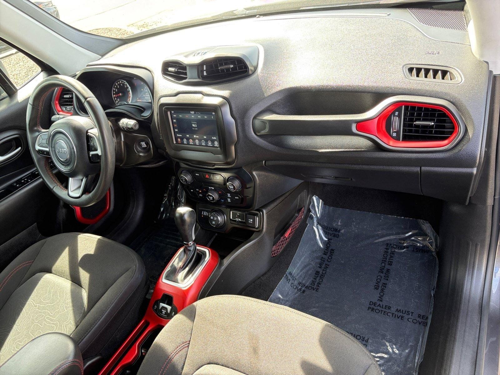 Used 2020 Jeep Renegade Trailhawk AWD/4WD image 28