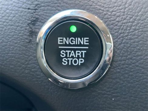 Used 2023 Ford Edge SEL image 21