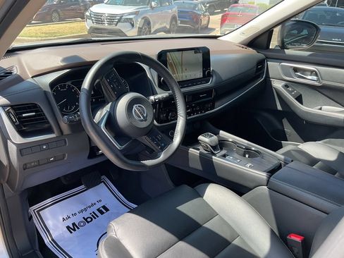 Used 2021 Nissan Rogue SL w/ Premium Package FWD image 12