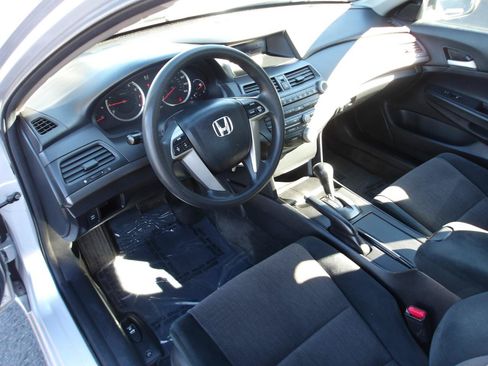 Used 2009 Honda Accord LX-P image 9