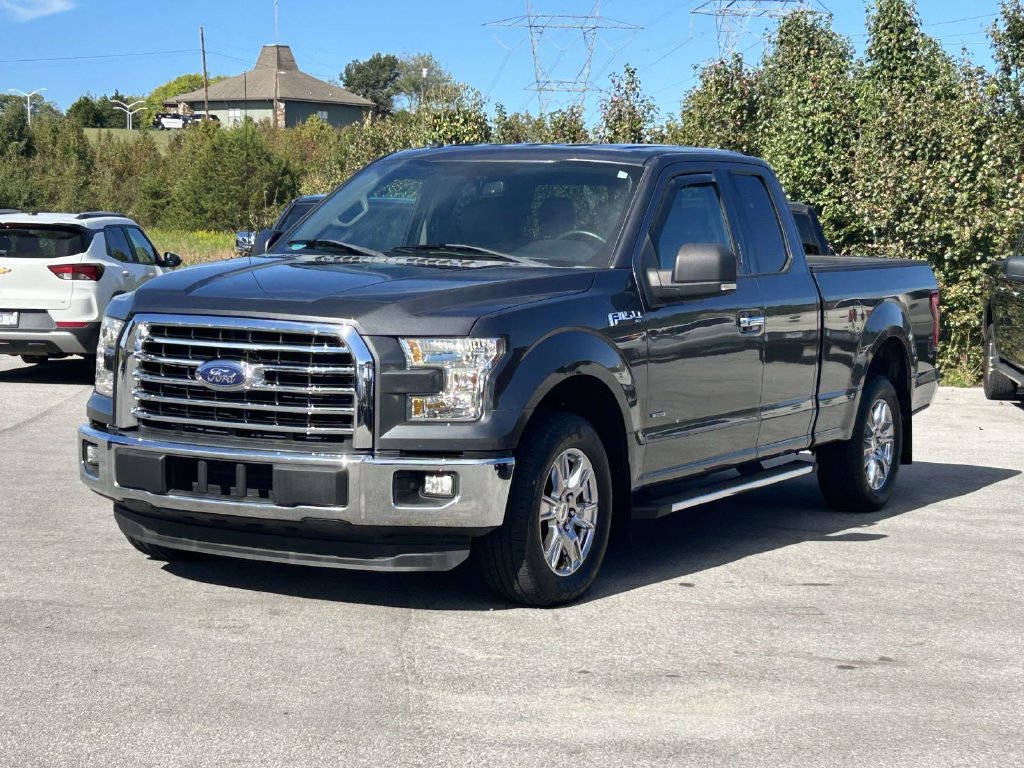 Used 2016 Ford F150 XLT w/ Equipment Group 302A Luxury RWD image 3
