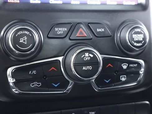 Used 2018 RAM 1500 Outdoorsman image 22