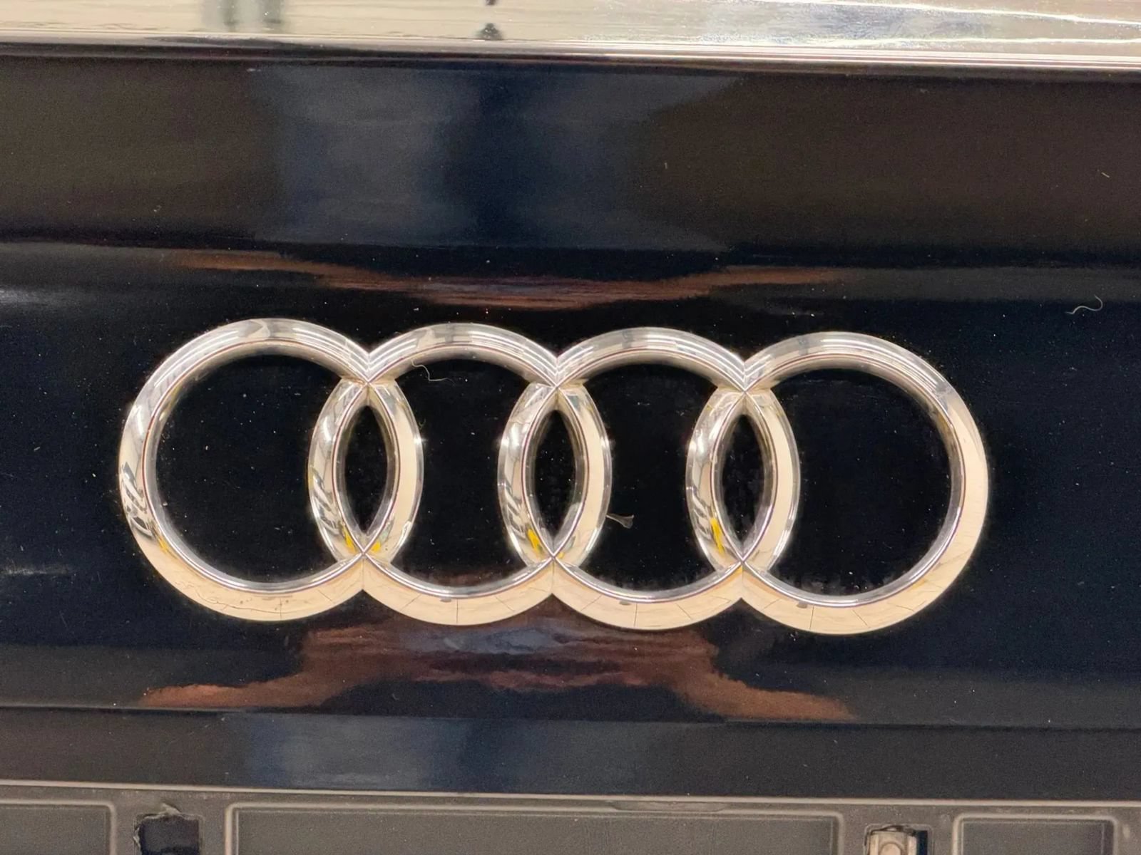 Used 2018 Audi A4 2.0T Premium AWD/4WD image 14