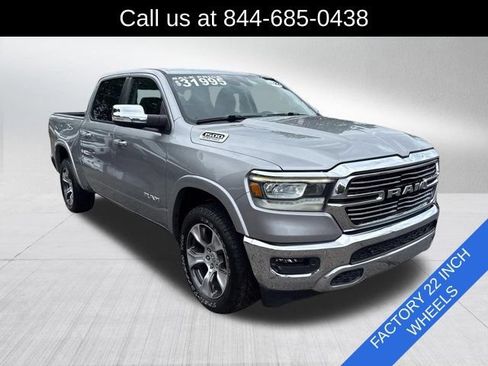 Used 2022 RAM 1500 Laramie AWD/4WD image 3