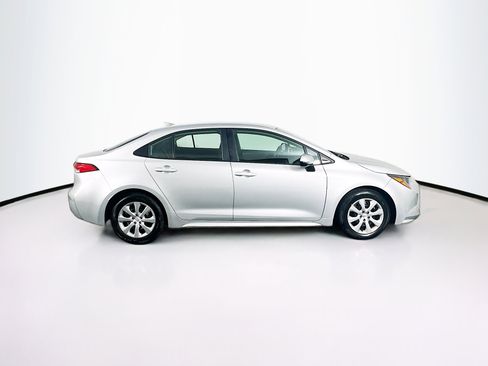 Used 2025 Toyota Corolla LE image 10