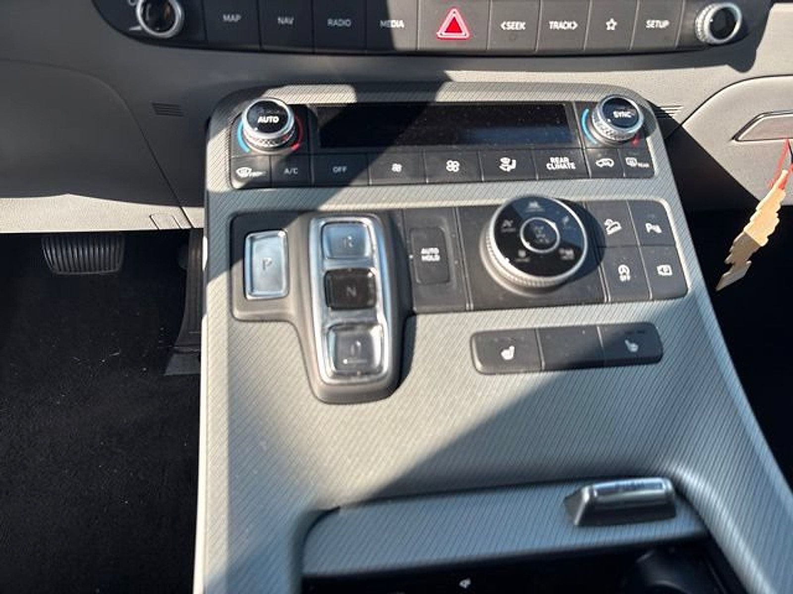 Certified 2025 Hyundai Palisade SEL AWD/4WD image 14
